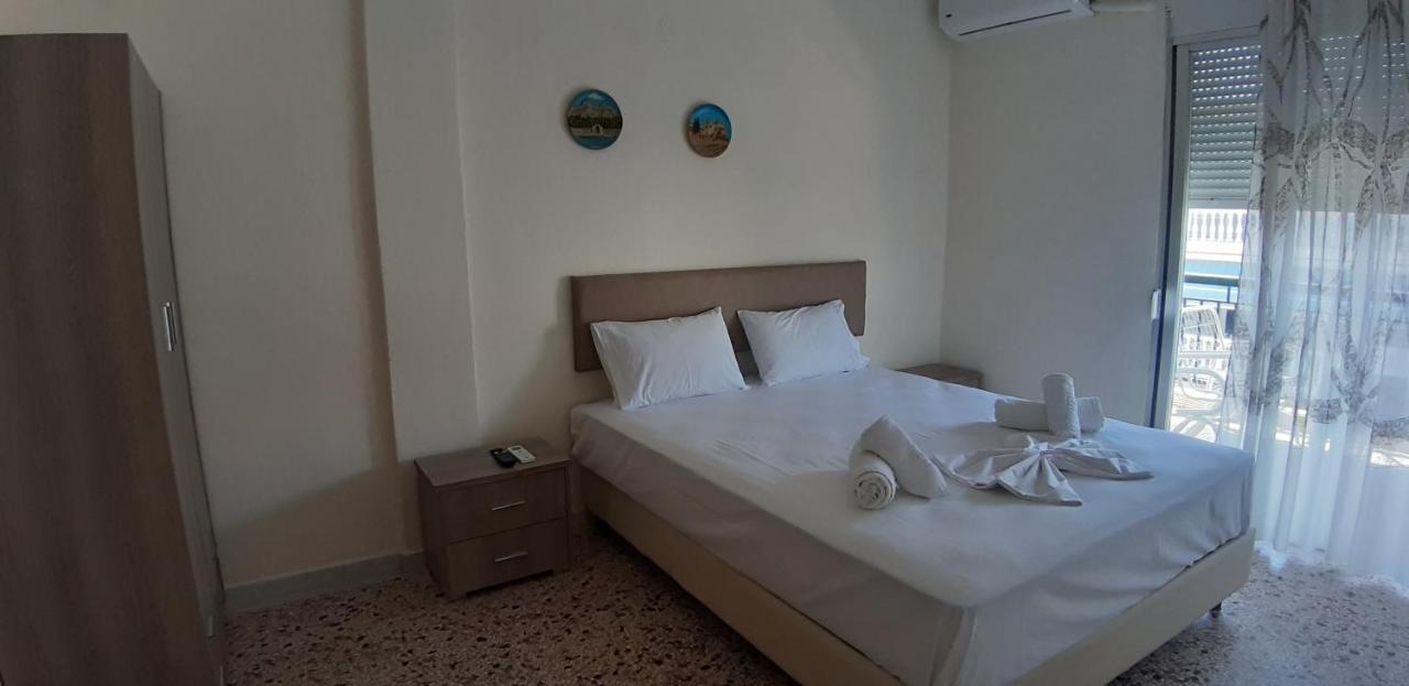 Zoi Apartments Paralia Dionisiou Extérieur photo